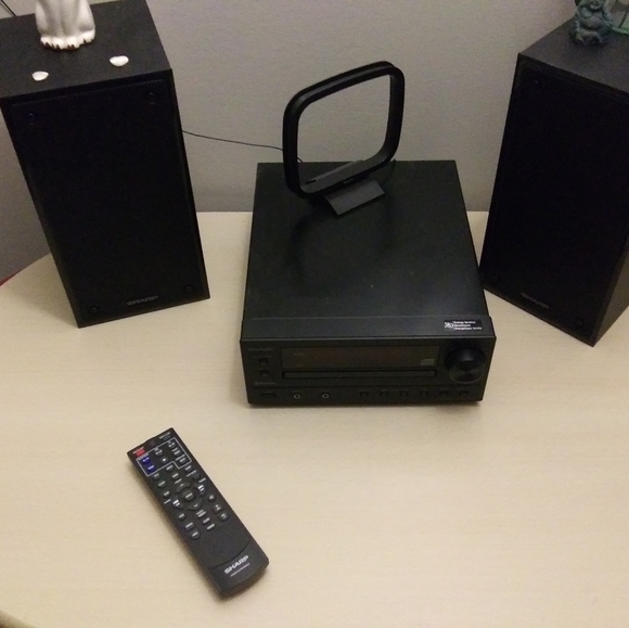 Sharp Mini Compact Disc,Bluetooth Digital Audio Stereo - Picture 1 of 3